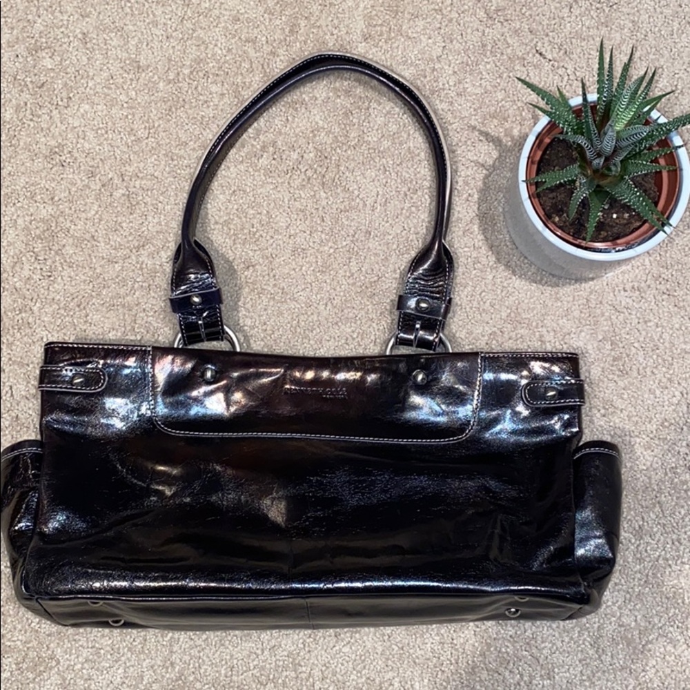 Kenneth Cole Black leather purse